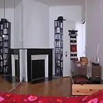 Quiet Apt 2Rooms Big Kitchen Canal Saint Martin